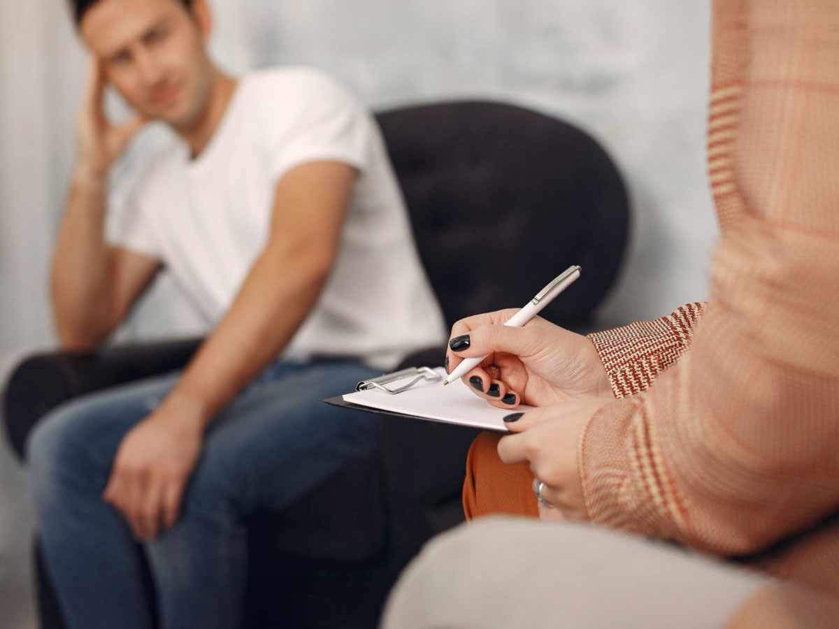 Paciente en consulta por autismo en adultos