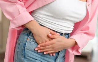Mujer con síntomas de apendicitis